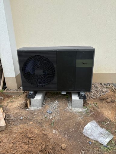 Außeneinheit einer Wärmepumpe Außeneinheit einer Wärmepumpe